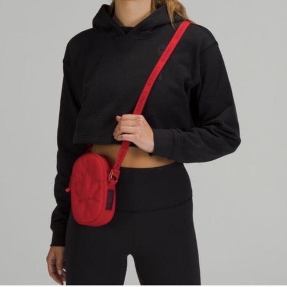 NWT Lululemon future legacy convertible cross body belt bag - Picture 2 of 11